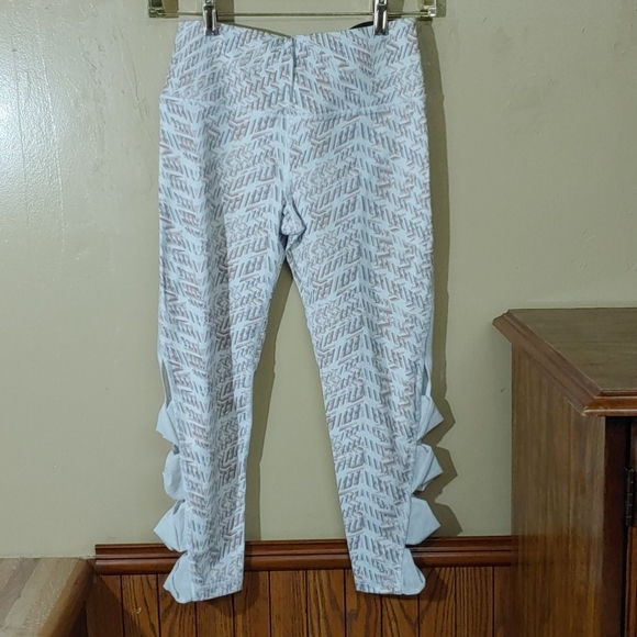 Victoria's Secret Pants - Victoria's Secret Mesh Side Cut Out Capris S NWOT